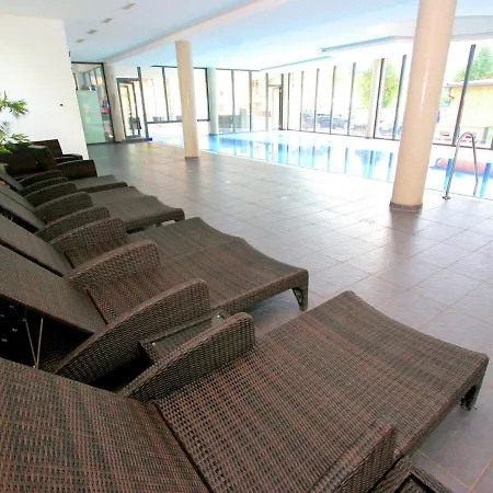 Tranquil In With Sauna And Swimming Pool Раурис